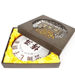 BLACK PU ERH TEA IN GIFT BOX
